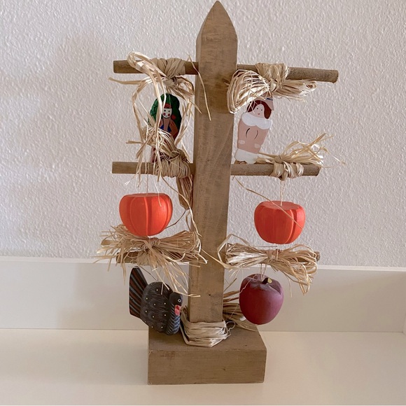 Halloween + Thanksgiving Wooden Table Decoration - Picture 1 of 15